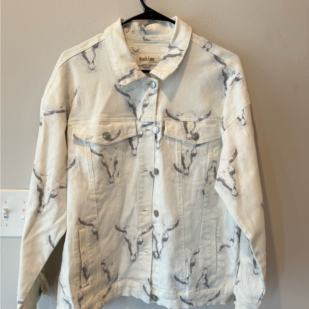 Peach Love California Cream Jacket with Gray Skull Print